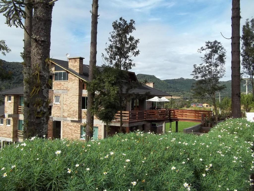 Bina'S Haus Pousada, Cafeteria E Atelier Нова-Петрополіс Екстер'єр фото